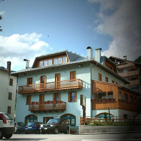 Residenza Domino Aparthotel Selva di Cadore Bagian luar foto