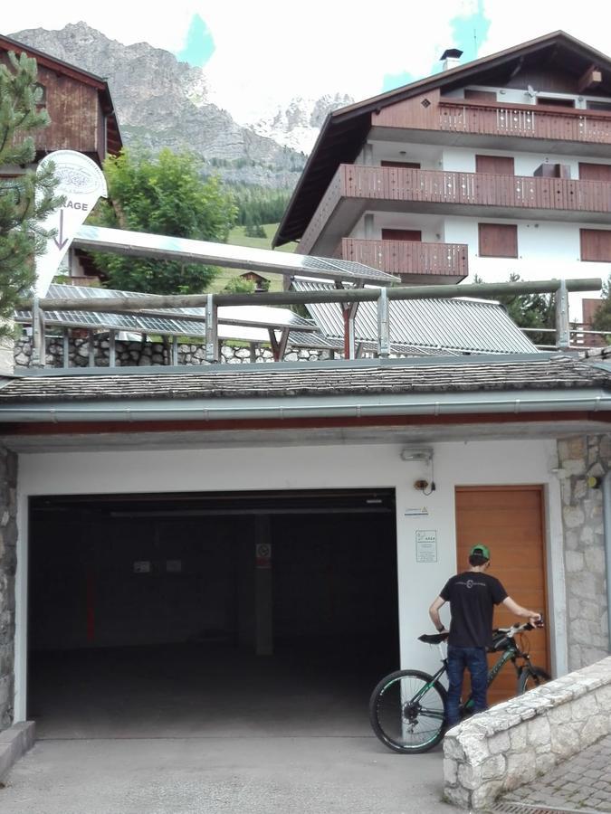 Residenza Domino Aparthotel Selva di Cadore Bagian luar foto