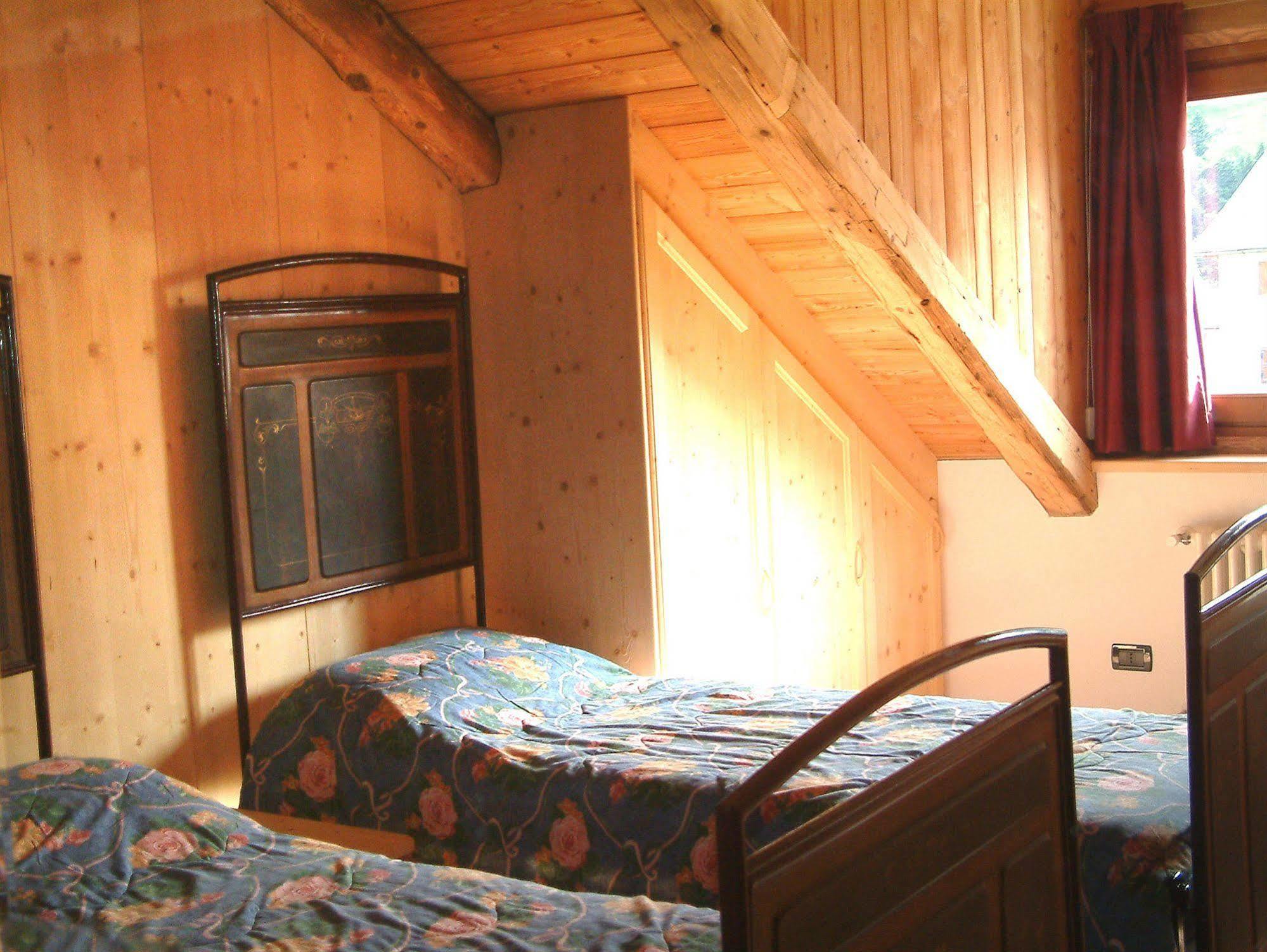 Residenza Domino Aparthotel Selva di Cadore Bagian luar foto